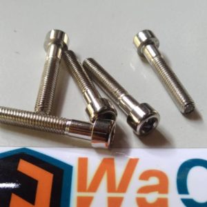 Baut Bak Cvt Beat Vario Kunci L M6 x 35