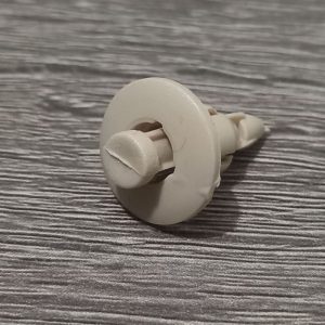 Kancing klip tekan Toyota