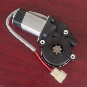 Motor dinamo power window kanan baut 3 gigi 7