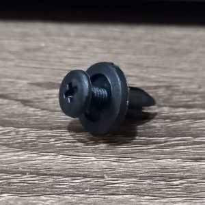 Kancing klip body liner model obeng 6mm